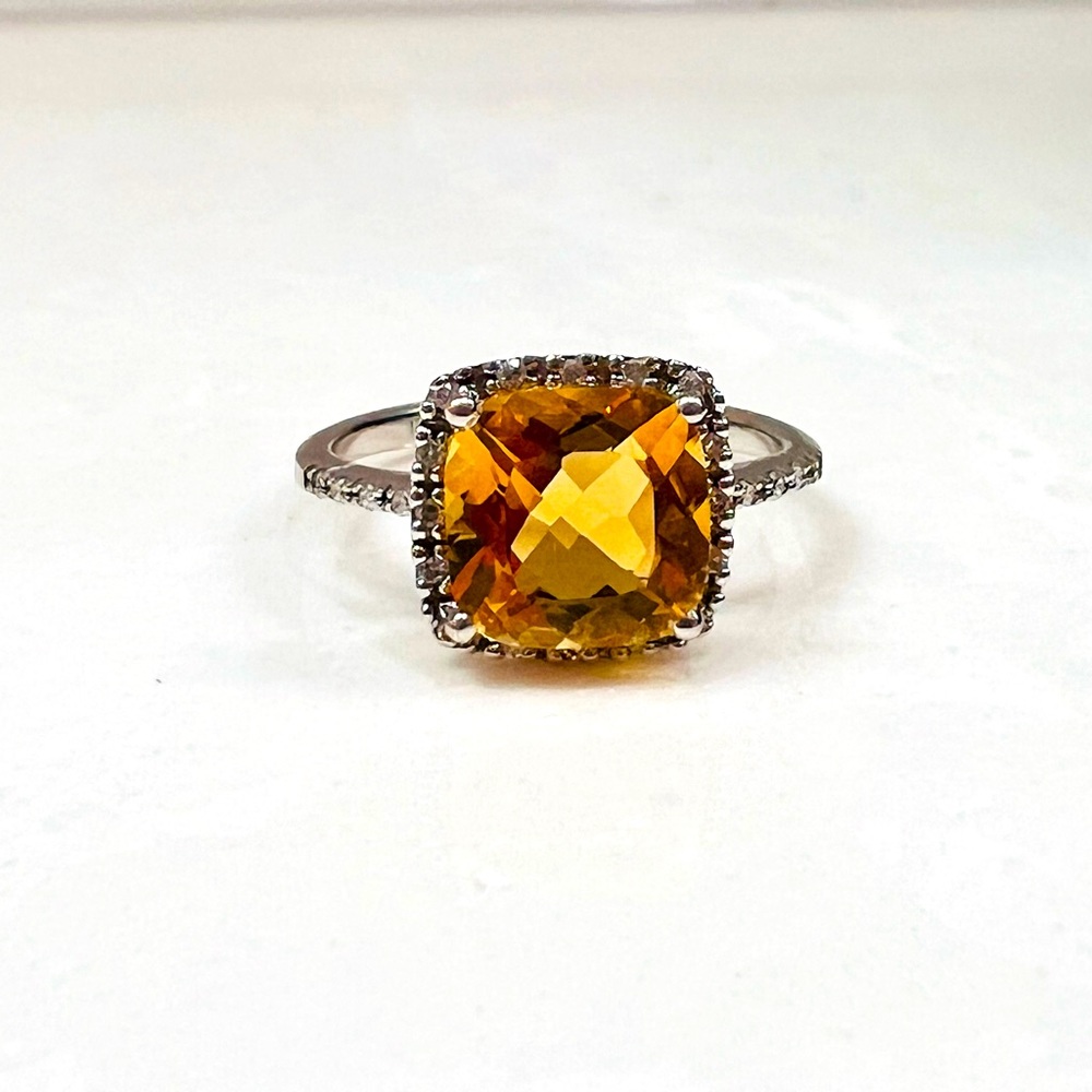 Citrine cushion cut and 1/10 CT. T.W. Diamond Frame Ring in Sterling Silver